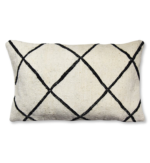 Pillow Vantage P433 – Moroccan Handmade Elegance