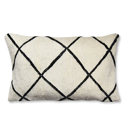 Pillow Vantage P433 – Moroccan Handmade Elegance